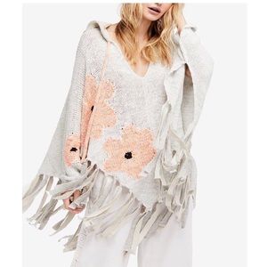 NWT Free People Dream of Daisies Fringe Hooded Poncho Sweater One-size